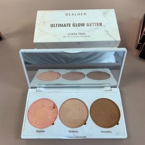 Ultimate glow getter palette